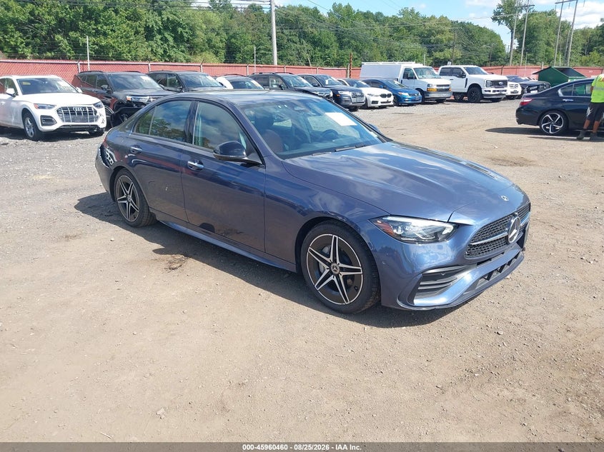 Photo of the 2024 MERCEDES-BENZ C 300