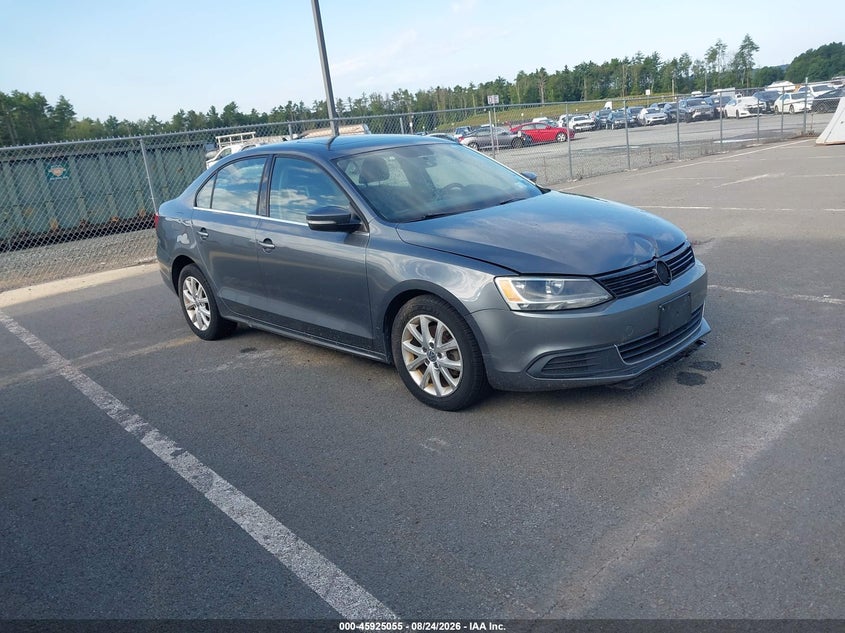Photo of the 2013 VOLKSWAGEN JETTA 2.5L SE