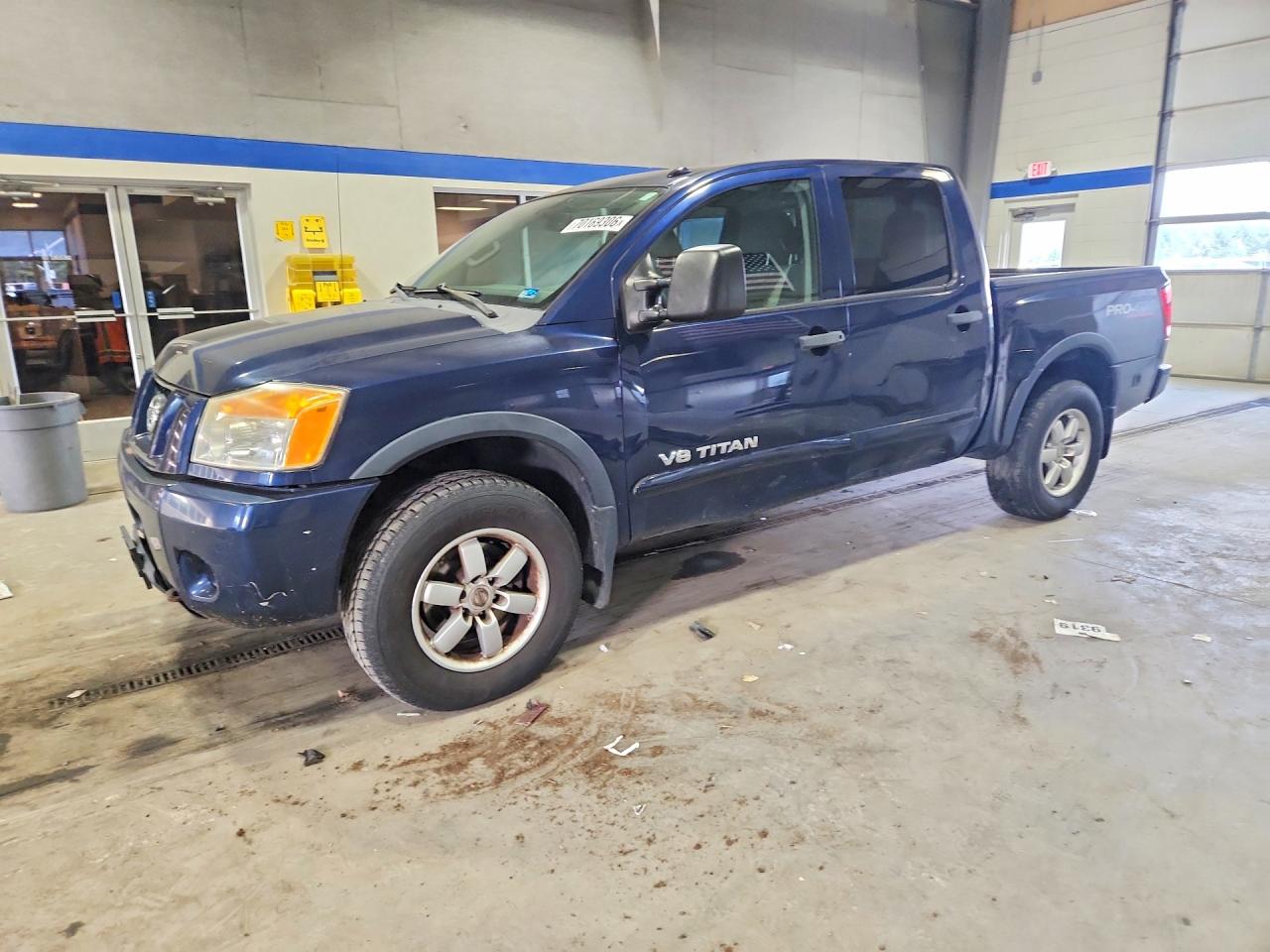 Photo of the 2012 NISSAN TITAN SV