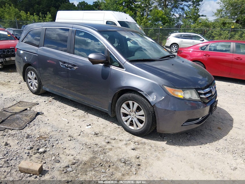 Photo of the 2016 HONDA ODYSSEY SE