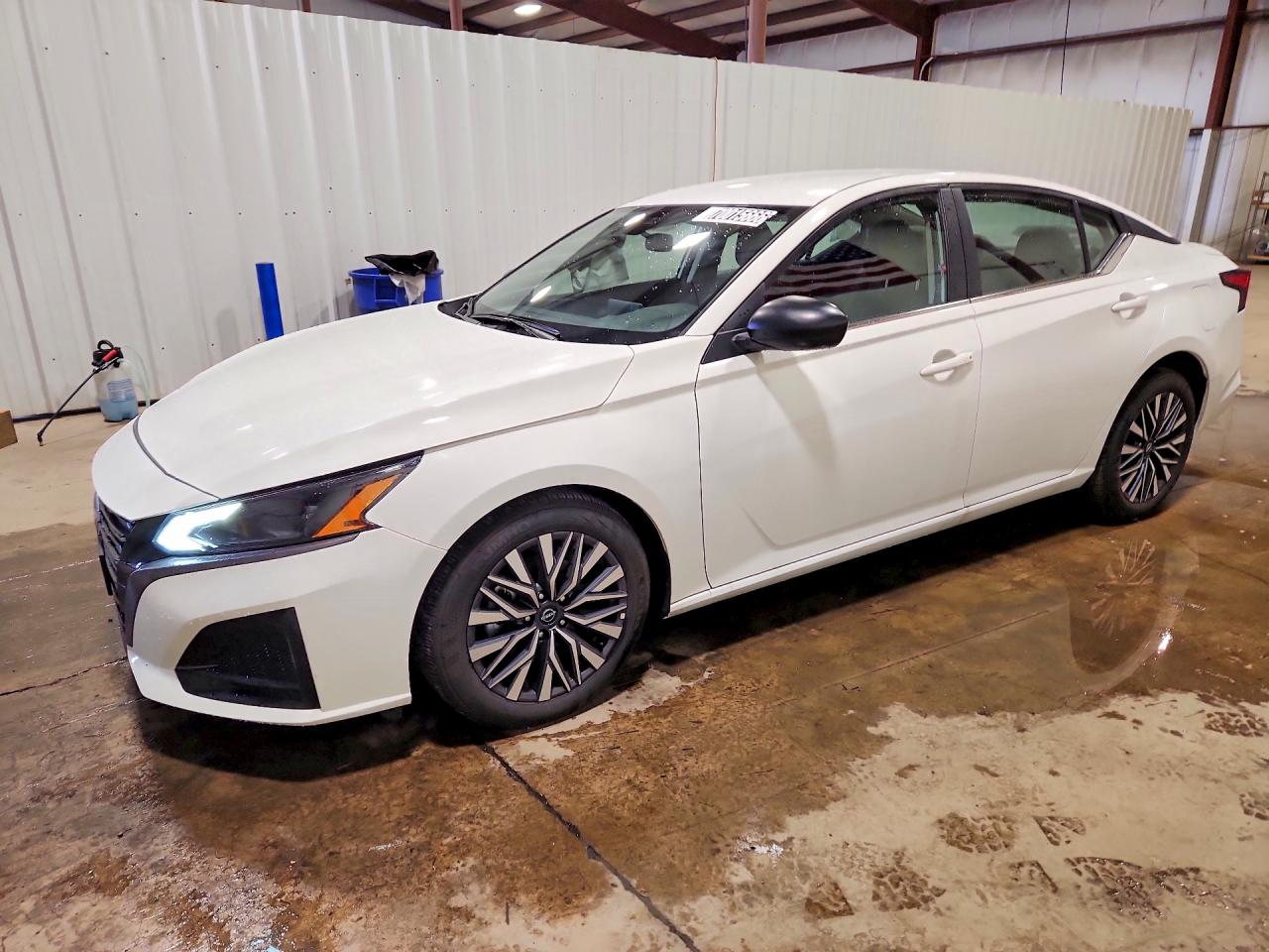 Photo of the 2026 NISSAN ALTIMA SV