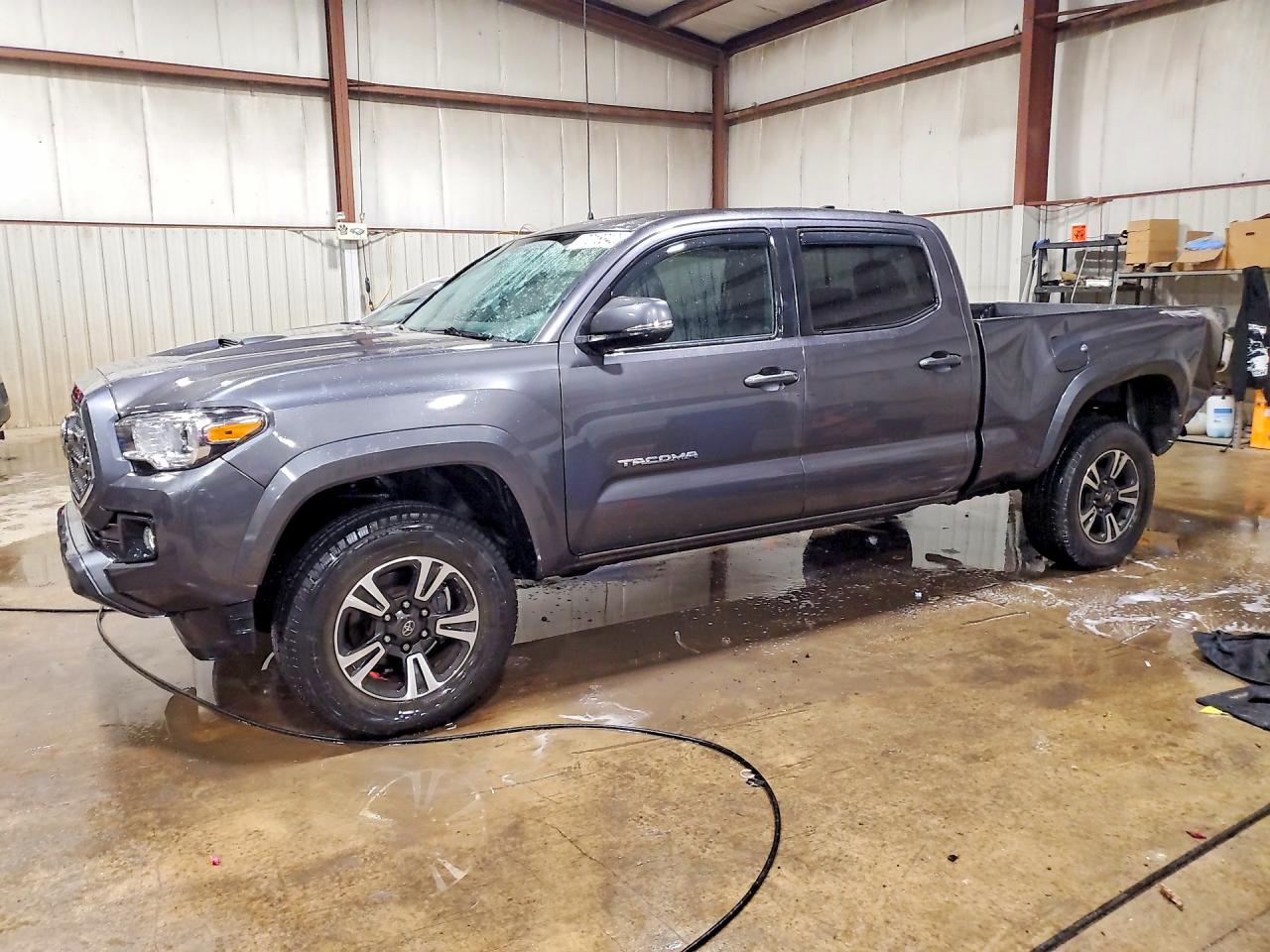 Photo of the 2016 TOYOTA TACOMA TRD SPORT