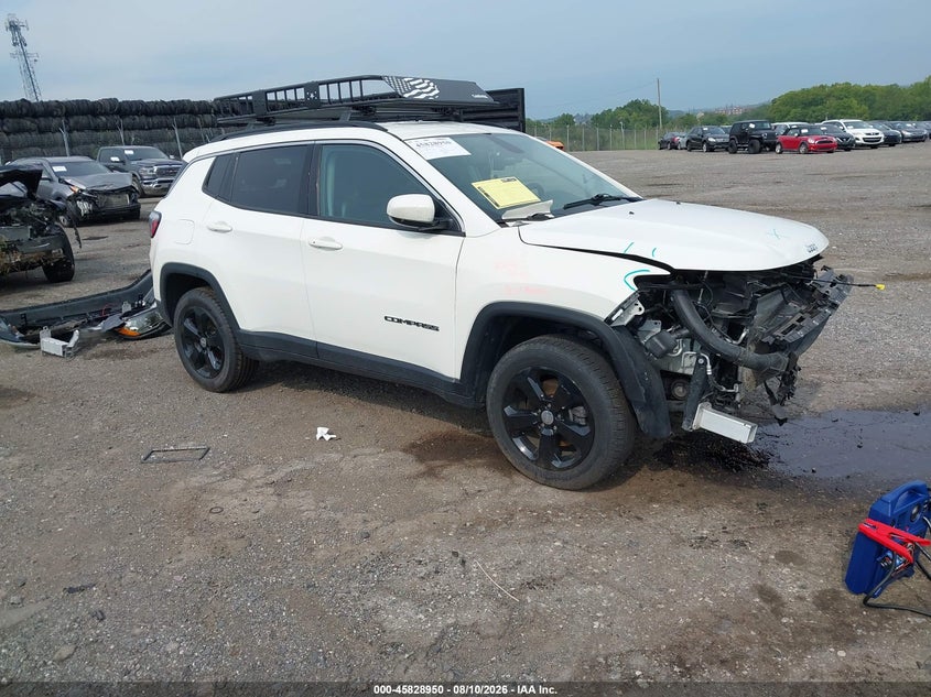 Photo of the 2020 JEEP COMPASS LATITUDE 4X4