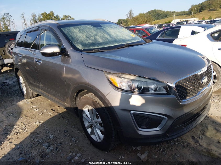 Photo of the 2017 KIA SORENTO 2.4L LX