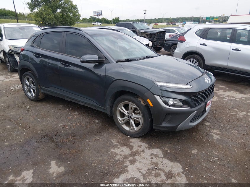 Photo of the 2022 HYUNDAI KONA SEL