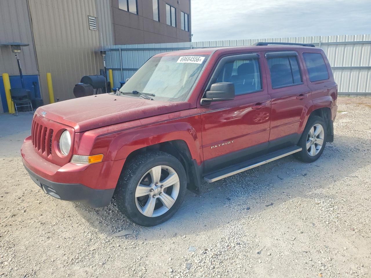 Photo of the 2015 JEEP PATRIOT LATITUDE