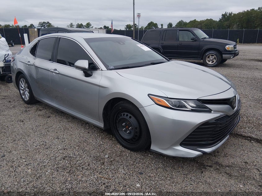 Photo of the 2018 TOYOTA CAMRY LE