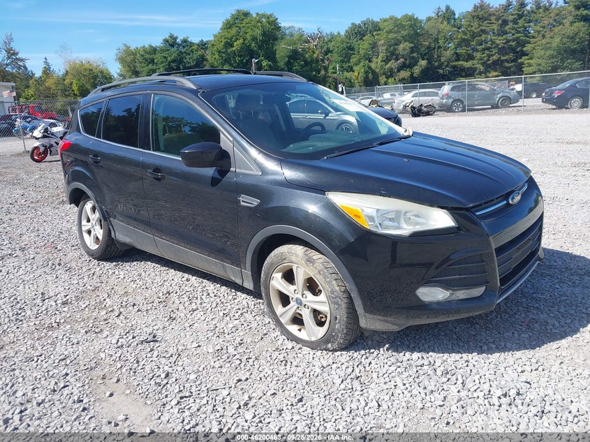 Photo of the 2013 FORD ESCAPE SE