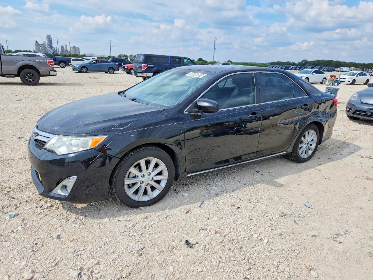 Photo of the 2012 TOYOTA CAMRY XLE V6
