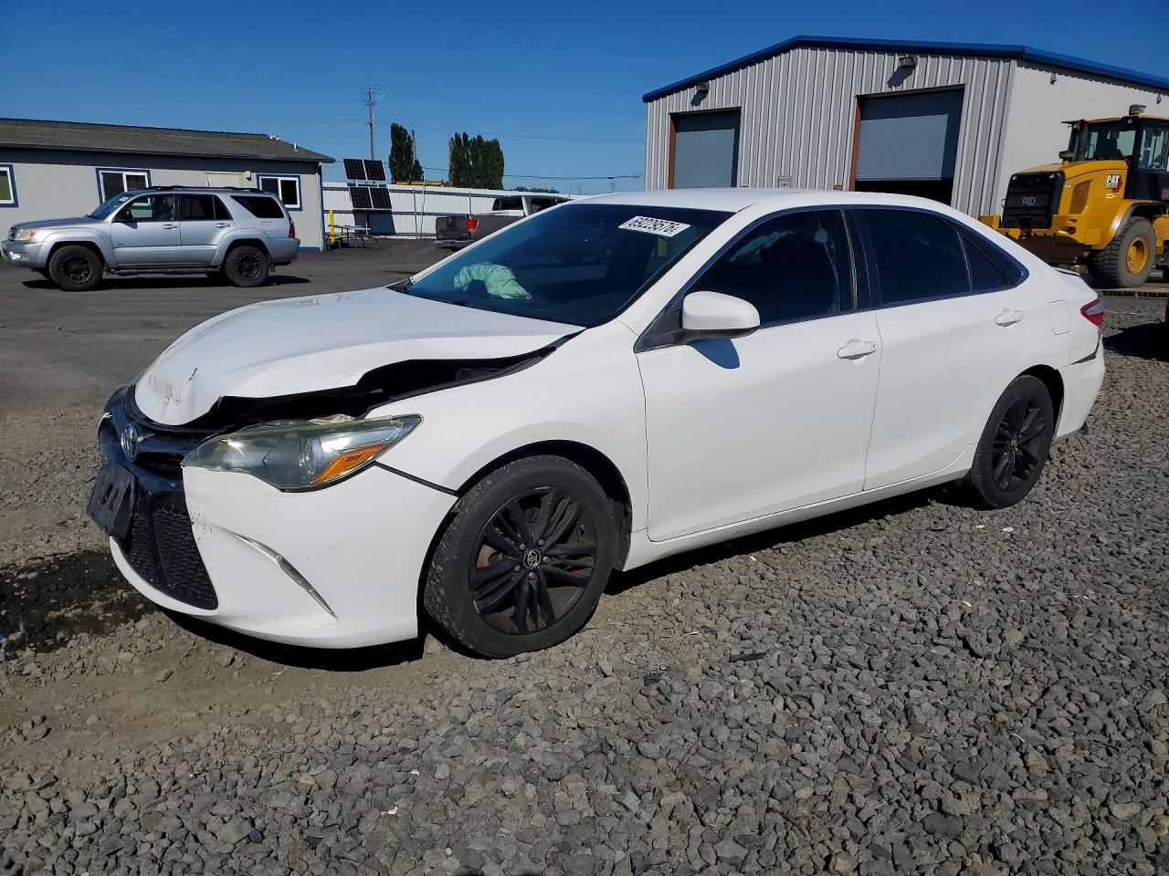 Photo of the 2015 TOYOTA CAMRY SE