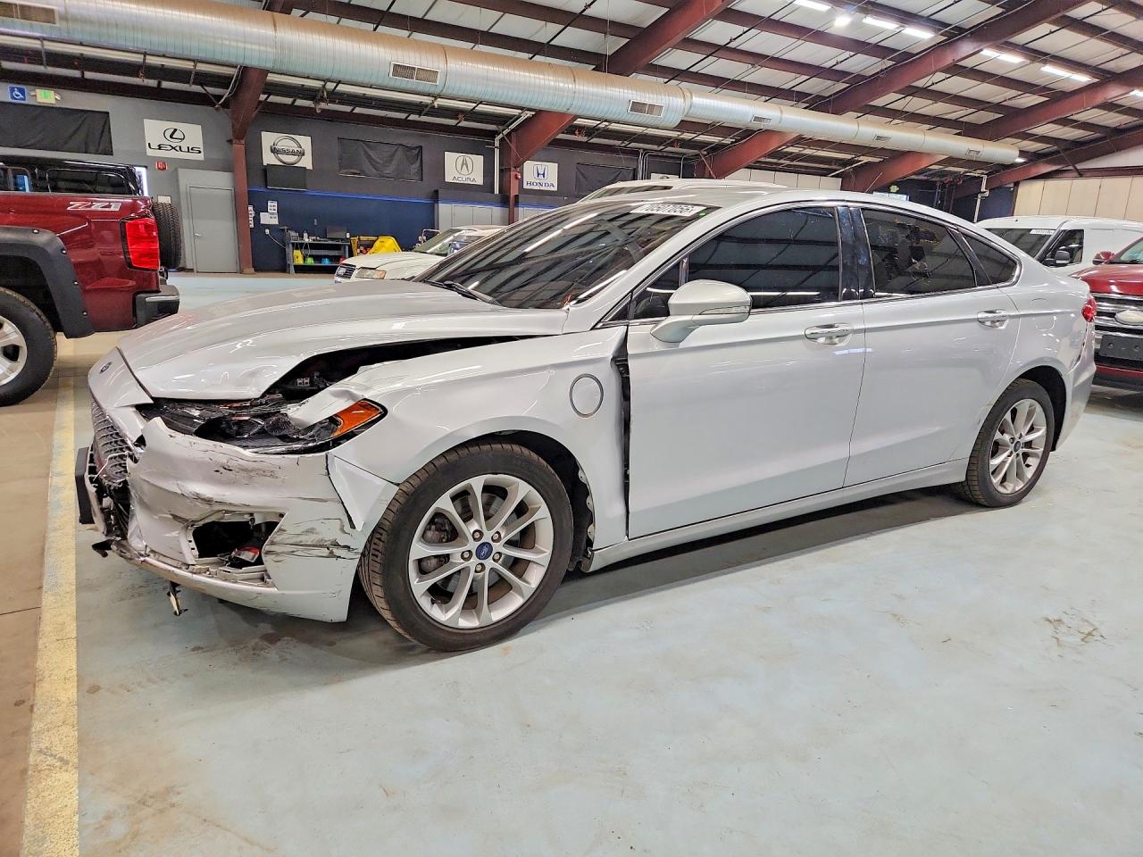 Photo of the 2019 FORD FUSION TITANIUM