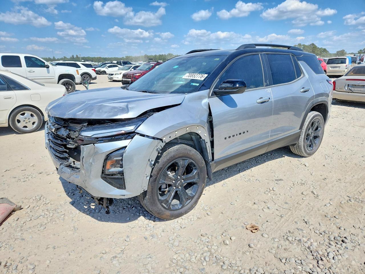 Photo of the 2025 CHEVROLET EQUINOX LT