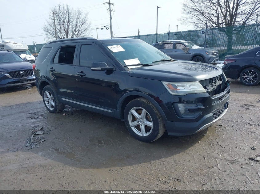 Photo of the 2016 FORD EXPLORER XLT