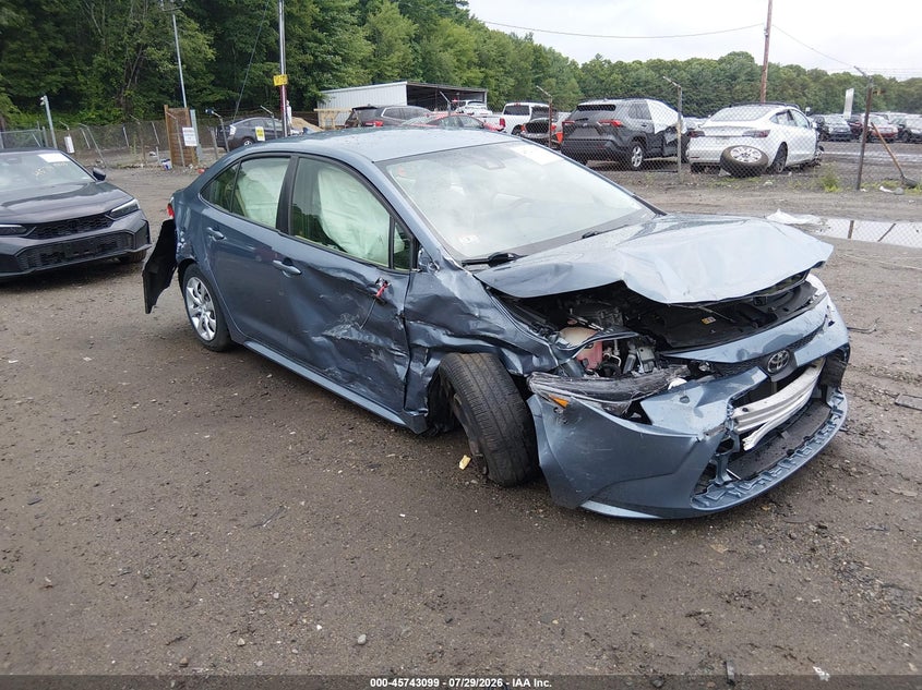 Photo of the 2020 TOYOTA COROLLA LE