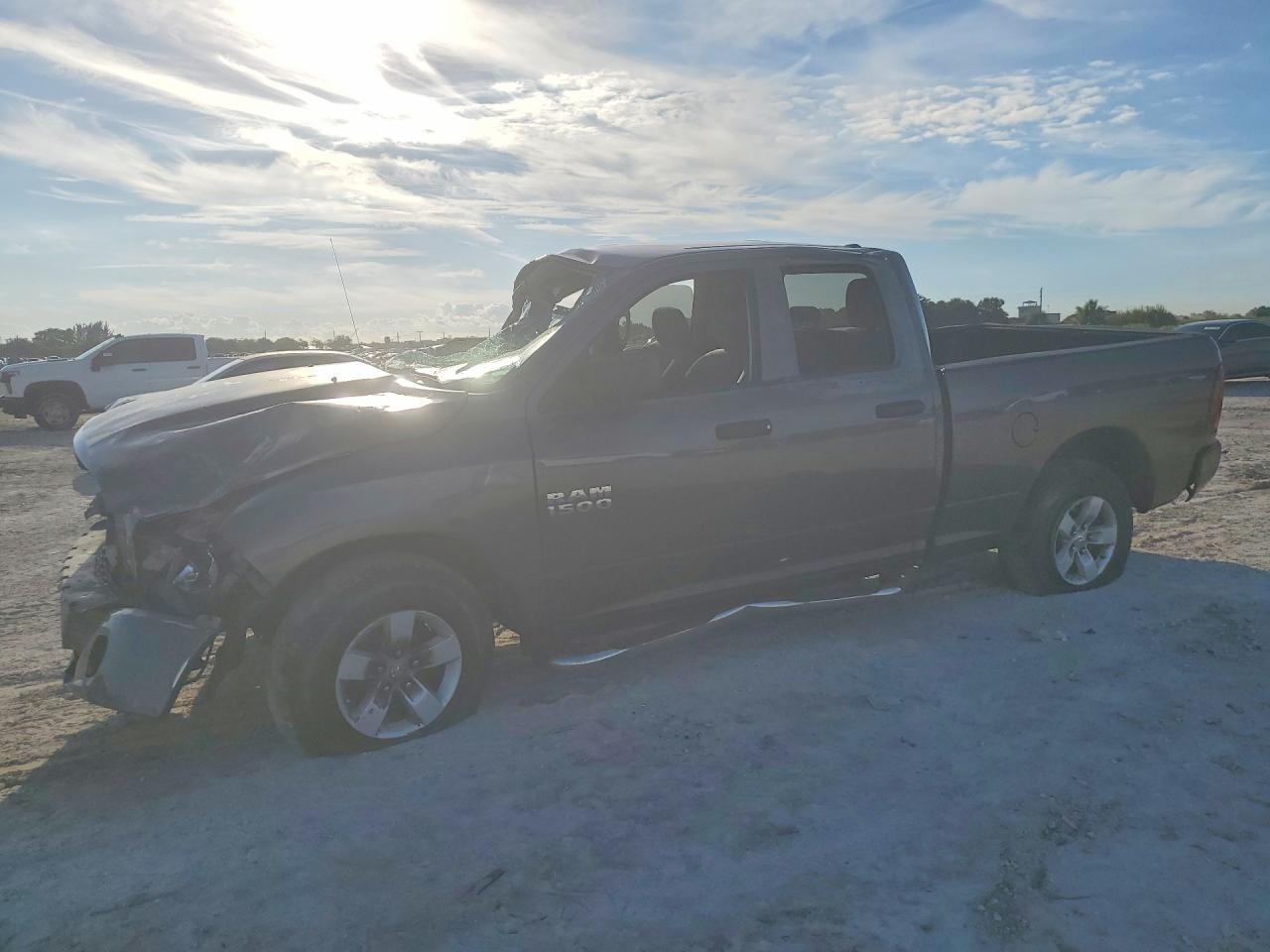 Photo of the 2016 RAM 1500 ST