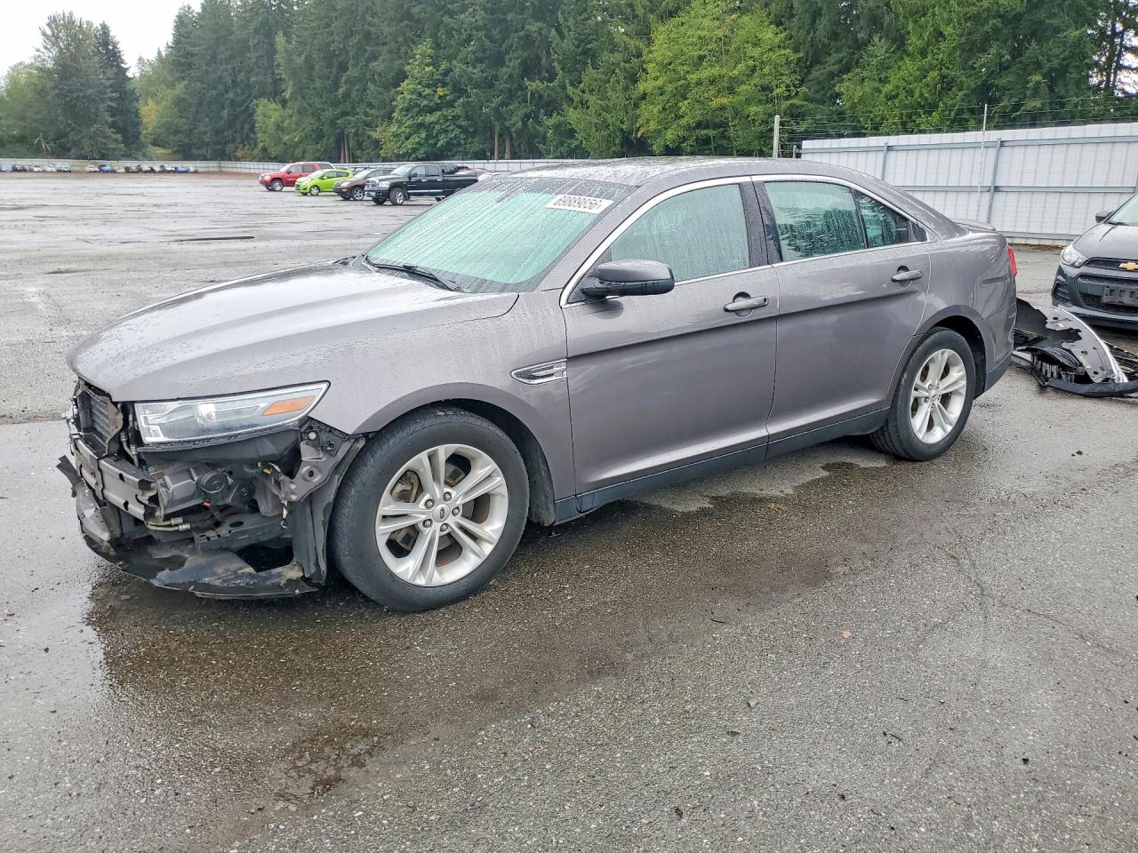 Photo of the 2013 FORD TAURUS SEL
