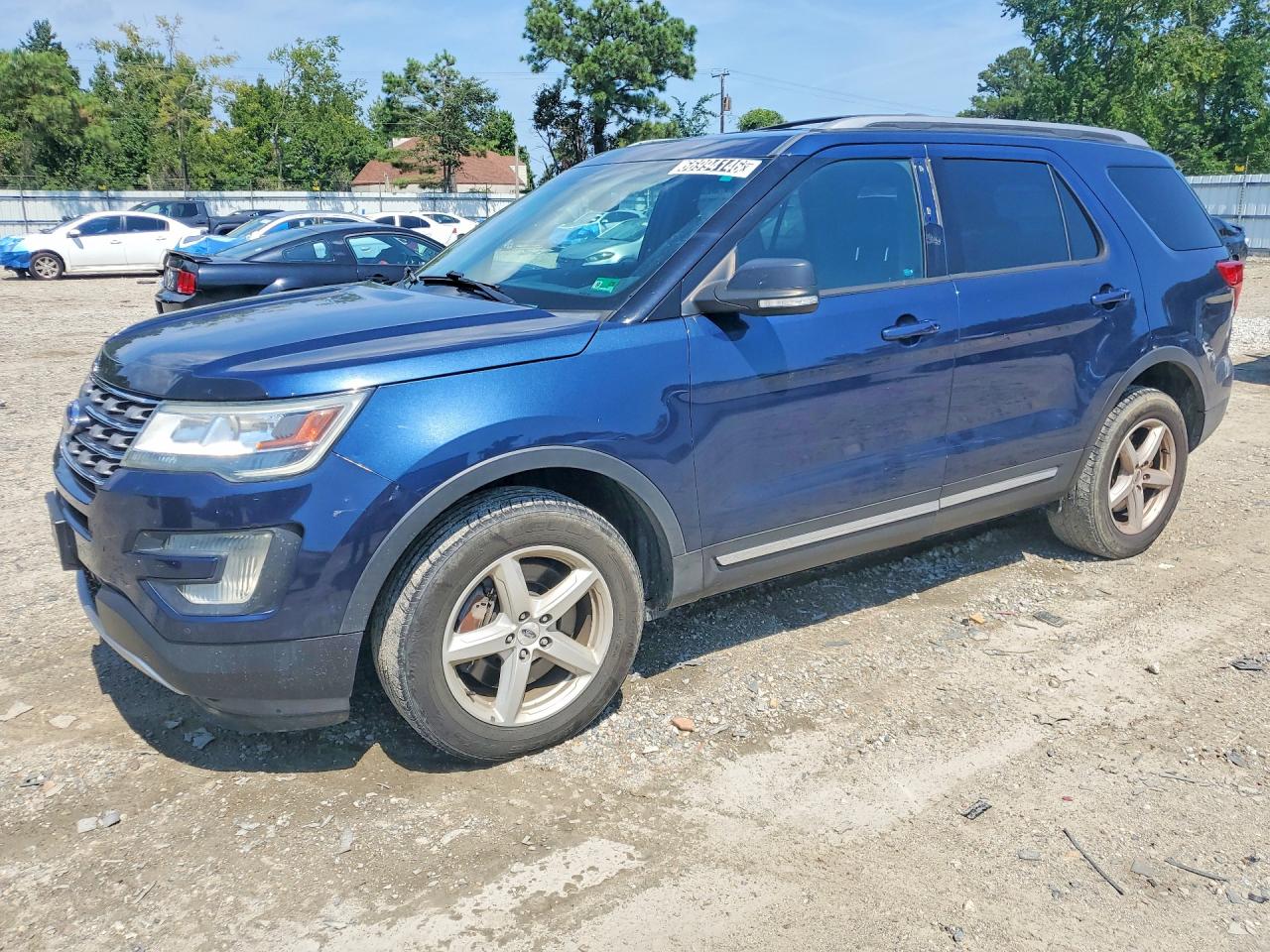 Photo of the 2017 FORD EXPLORER XLT