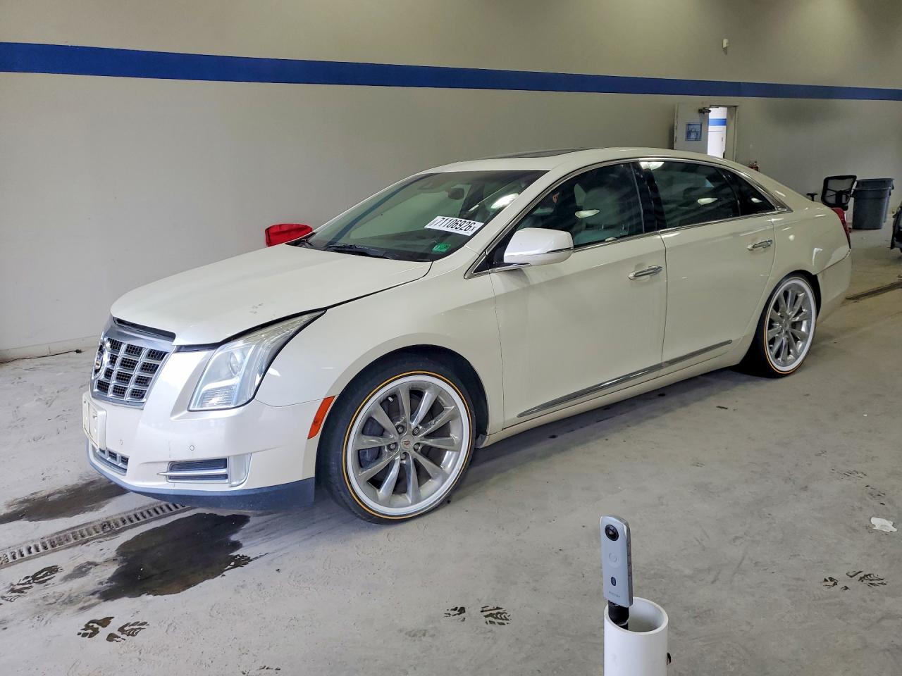 Photo of the 2014 CADILLAC XTS PREMIUM COLLECTION