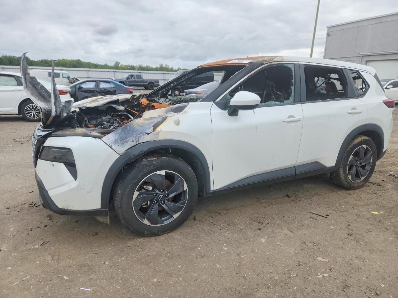 Photo of the 2024 NISSAN ROGUE SV