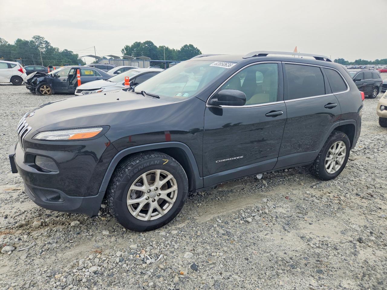 Photo of the 2015 JEEP CHEROKEE LATITUDE