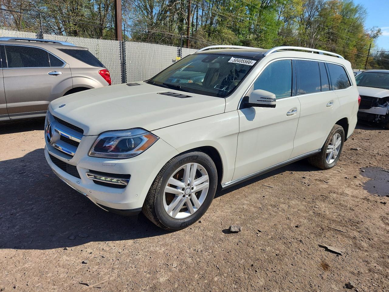 Photo of the 2013 MERCEDES-BENZ GL-GLASS
