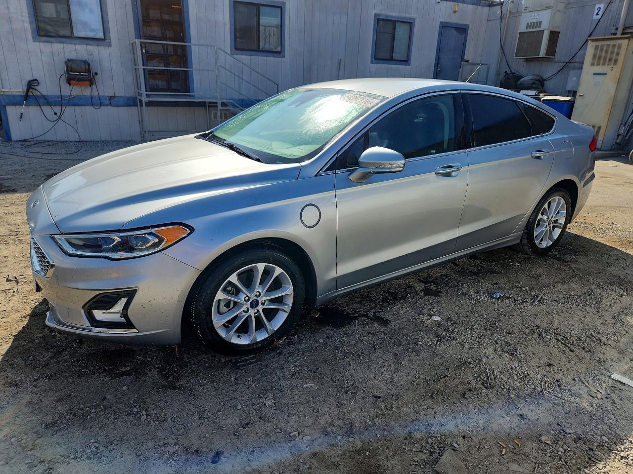 Photo of the 2020 FORD FUSION TITANIUM