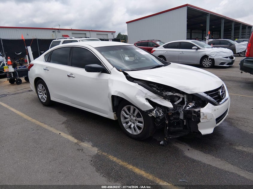 Photo of the 2017 NISSAN ALTIMA 2.5/2.5 S/2.5 SL/2.5 SR/2.5 SV