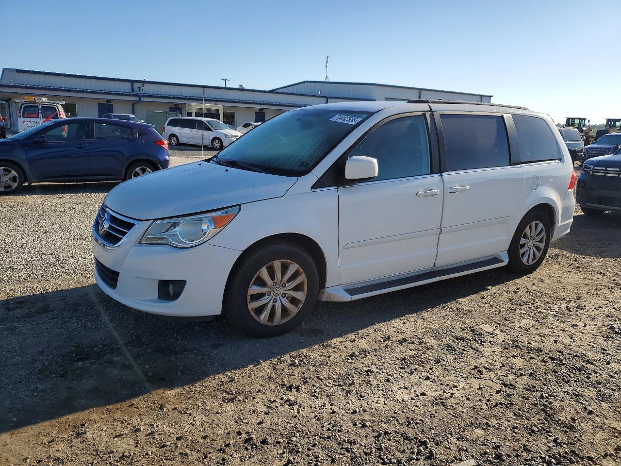 Photo of the 2012 VOLKSWAGEN ROUTAN SE