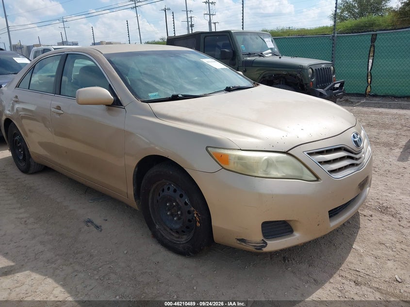 Photo of the 2010 TOYOTA CAMRY LE