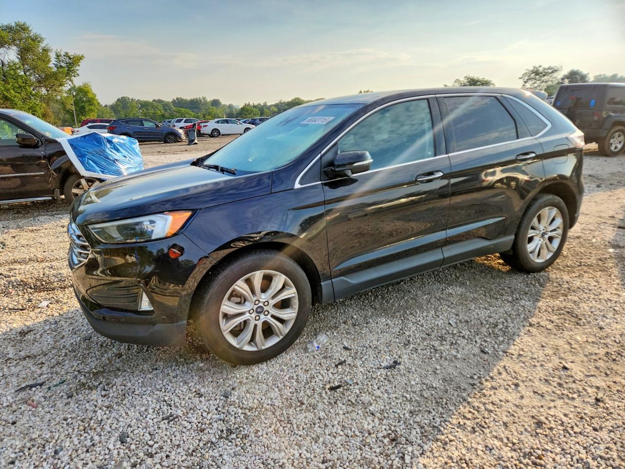Photo of the 2022 FORD EDGE TITANIUM