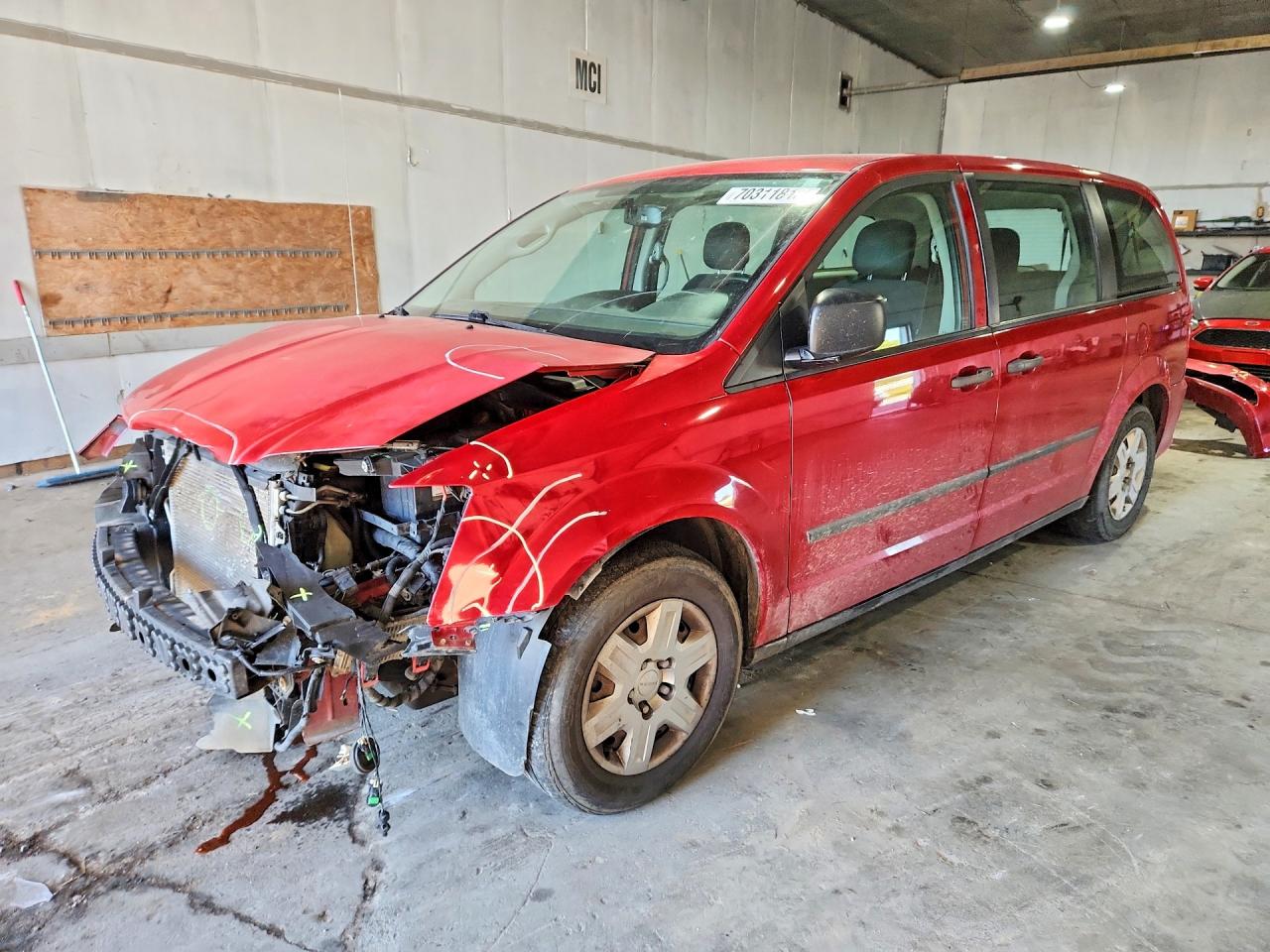 Photo of the 2013 DODGE GRAND CARAVAN SE