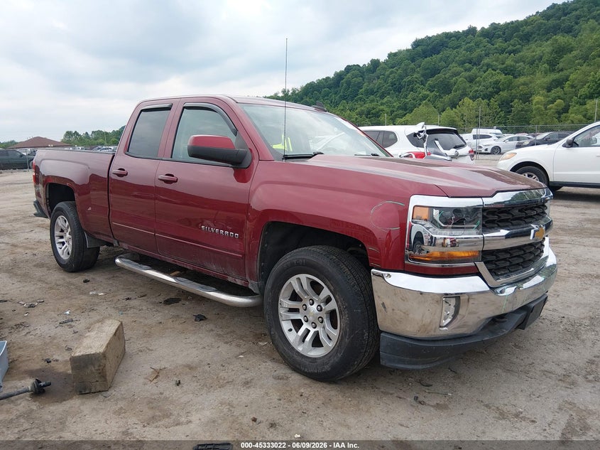 Photo of the 2017 CHEVROLET SILVERADO 1500 LT