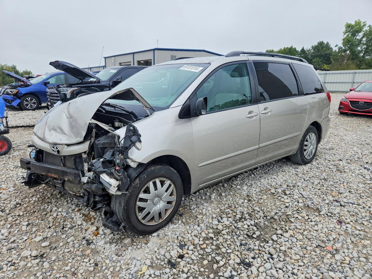 Photo of the 2006 TOYOTA SIENNA LE 7 PASSENGER