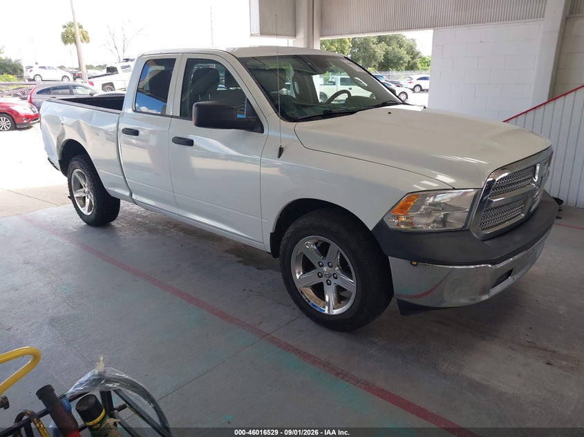 Photo of the 2016 RAM 1500 TRADESMAN