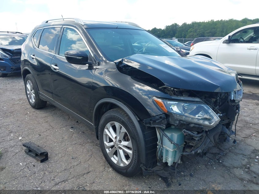 Photo of the 2014 NISSAN ROGUE SV