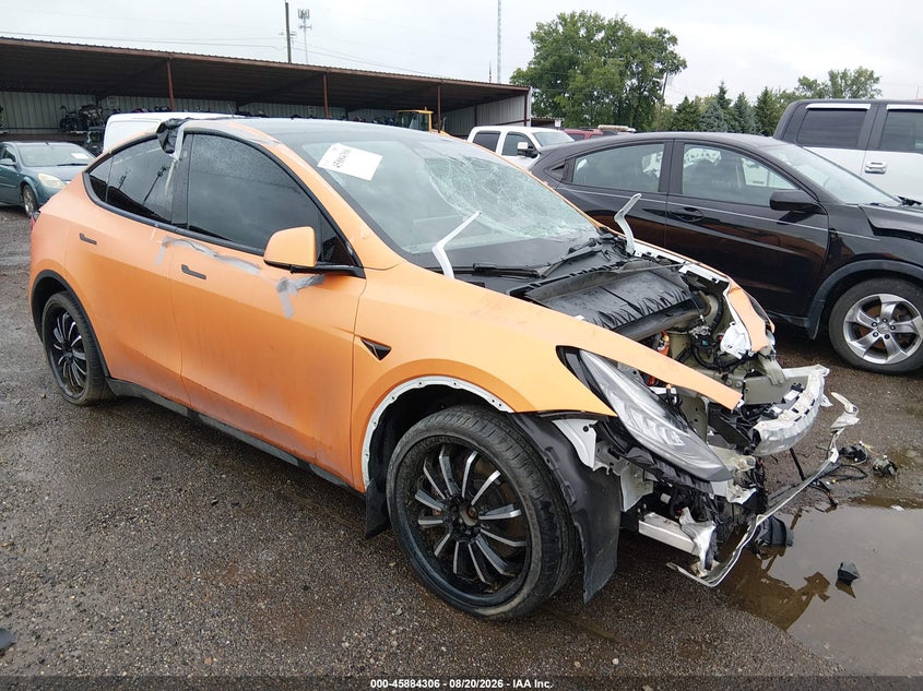 Photo of the 2022 TESLA MODEL Y LONG RANGE DUAL MOTOR ALL-WHEEL DRIVE