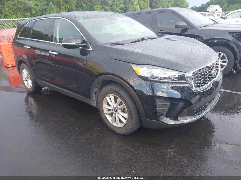 Photo of the 2019 KIA SORENTO 2.4L L