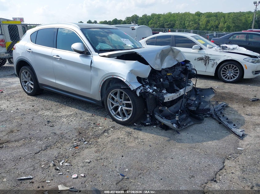Photo of the 2018 ALFA ROMEO STELVIO TI AWD