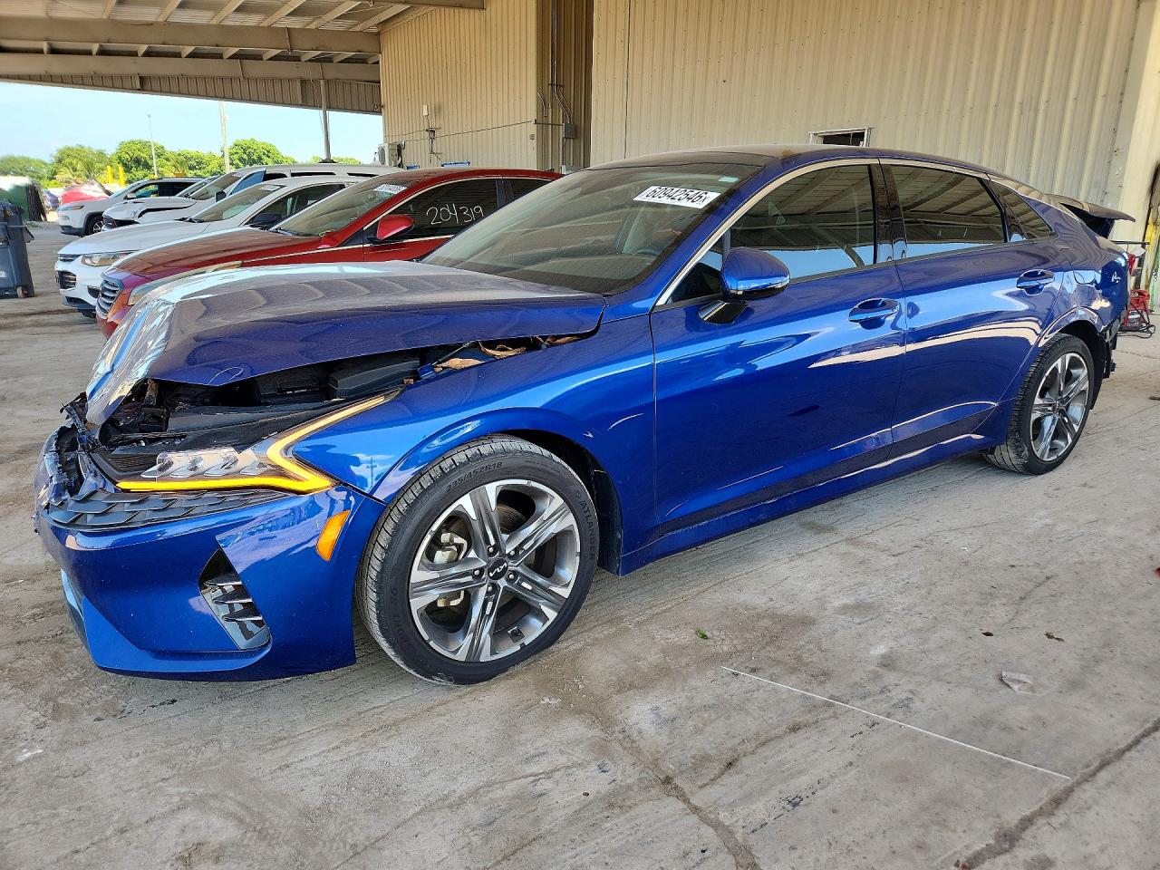 Photo of the 2023 KIA K5 EX