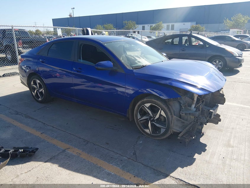 Photo of the 2023 HYUNDAI ELANTRA SEL