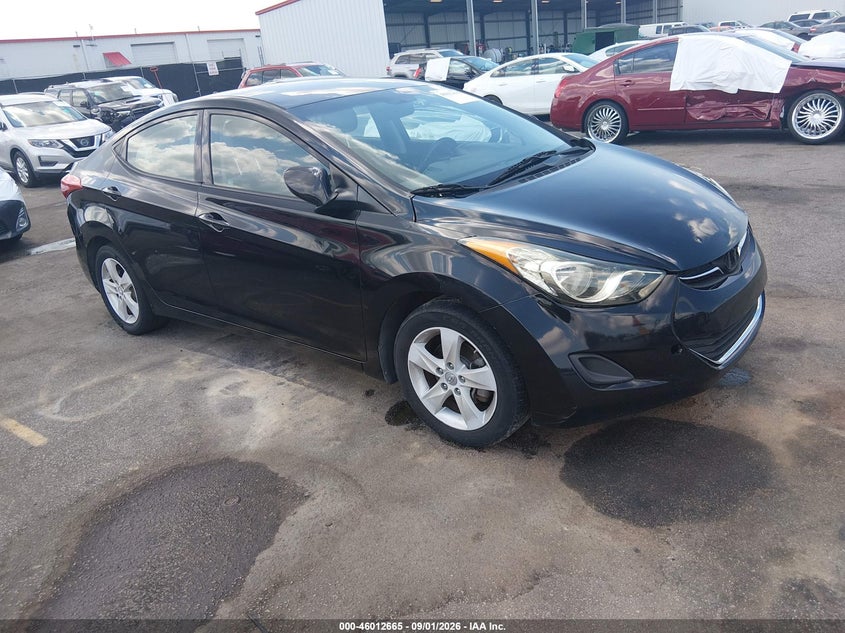 Photo of the 2013 HYUNDAI ELANTRA GLS