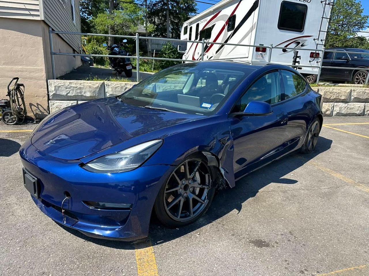 Photo of the 2023 TESLA MODEL 3