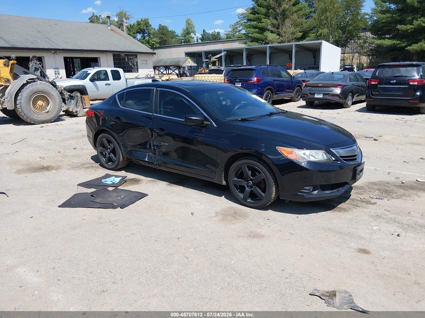 Photo of the 2013 ACURA ILX 2.0L