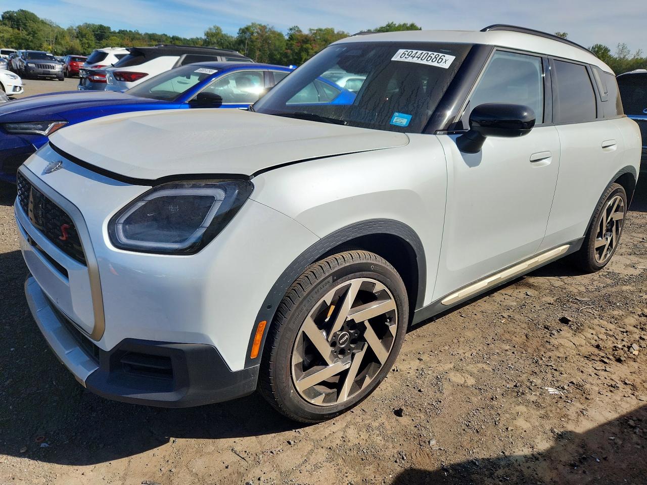 Photo of the 2025 MINI COUNTRYMAN S ALL4