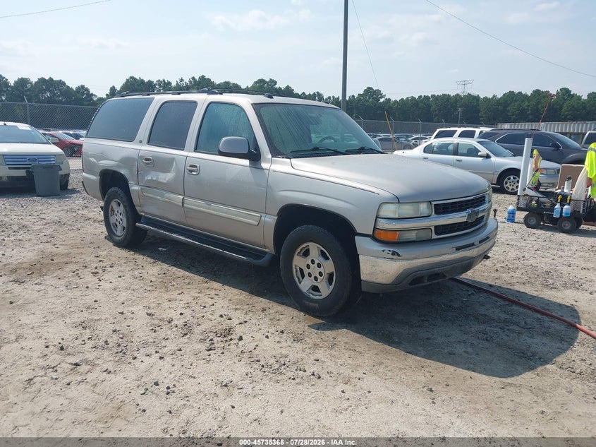 Photo of the 2004 CHEVROLET SUBURBAN 1500 LT
