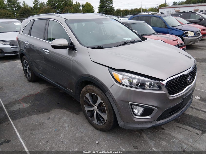 Photo of the 2016 KIA SORENTO 3.3L EX
