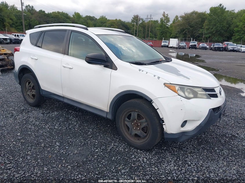 Photo of the 2013 TOYOTA RAV4 LE