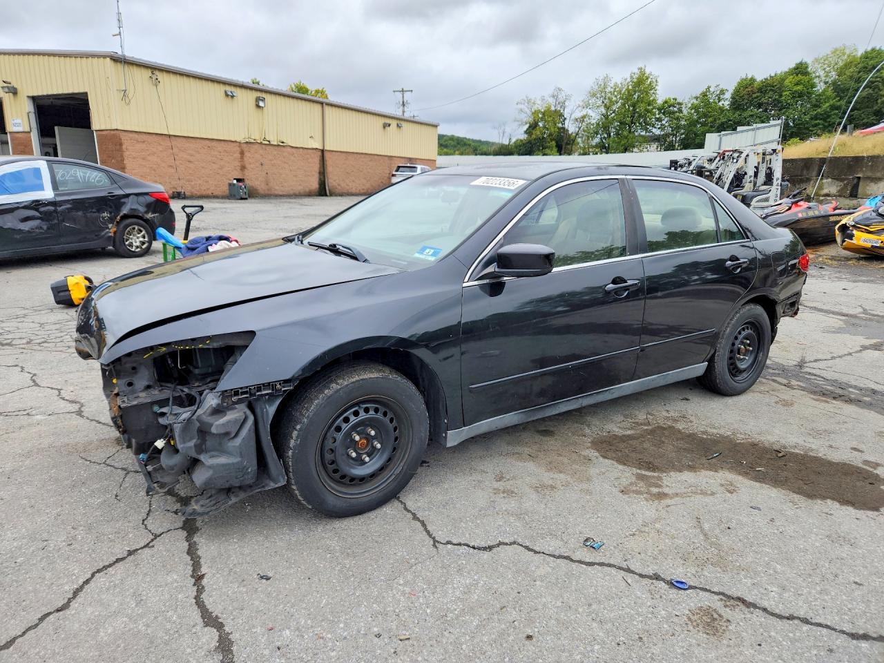 Photo of the 2005 HONDA ACCORD LX