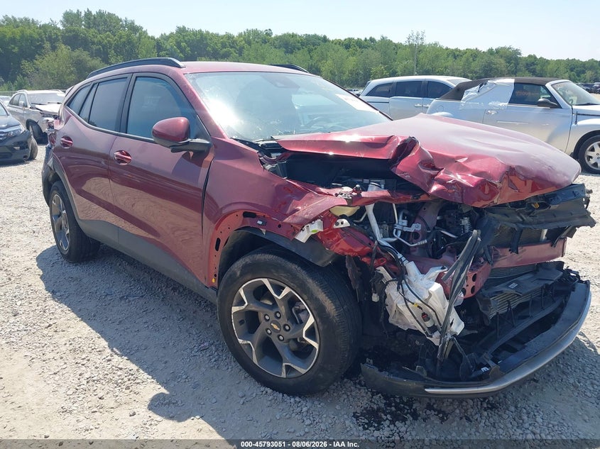 Photo of the 2025 CHEVROLET TRAX FWD LT