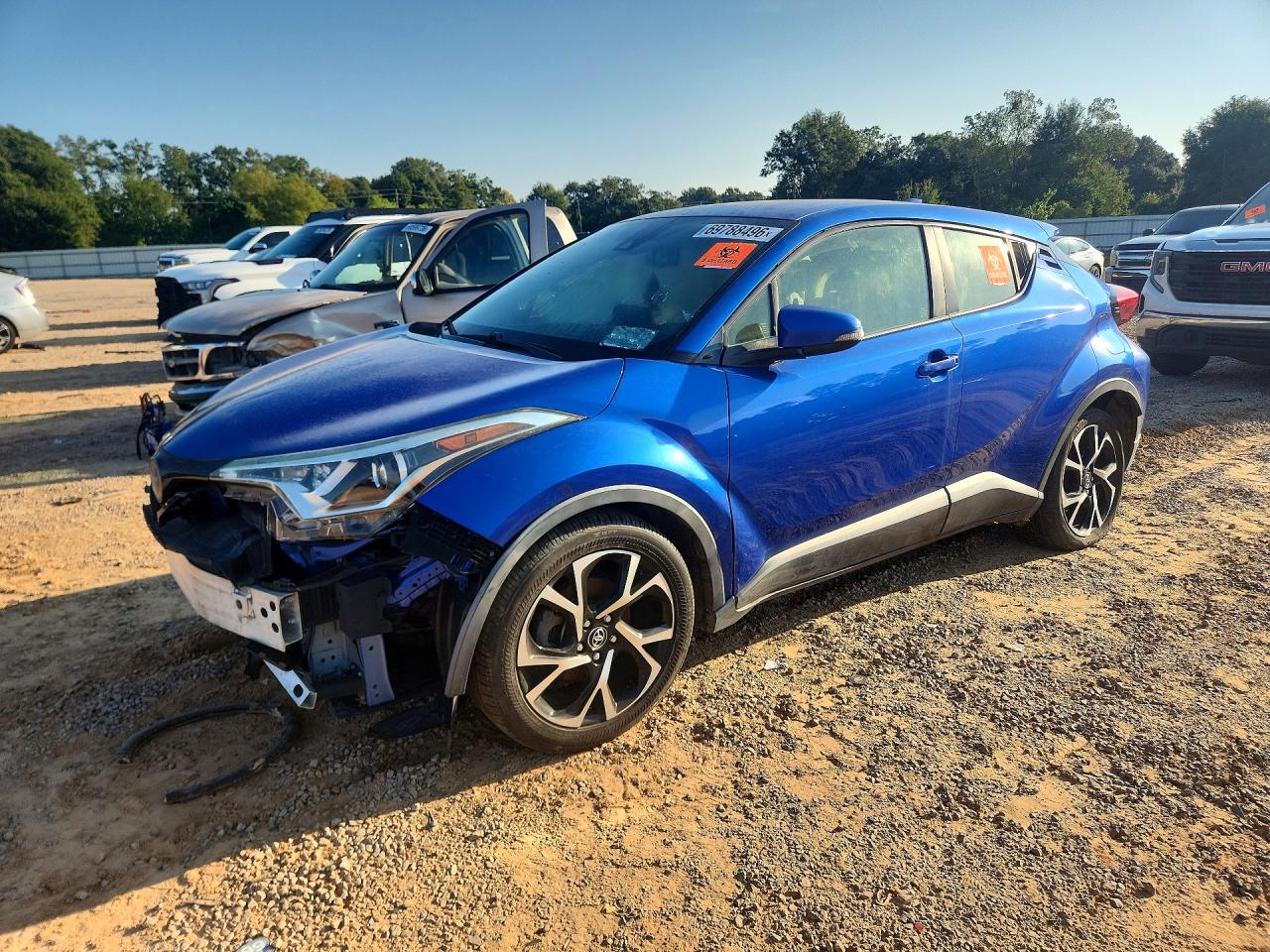 Photo of the 2019 TOYOTA C-HR XLE